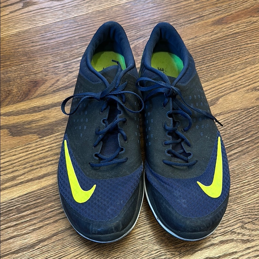 EUC Nike Men's Running Shoes; Size 13